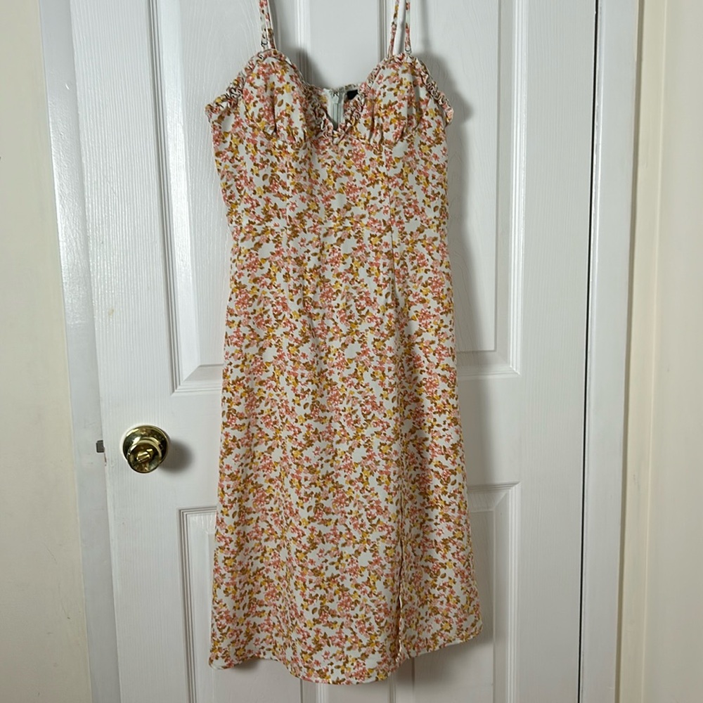 Floral dress from forever 21 in a size small